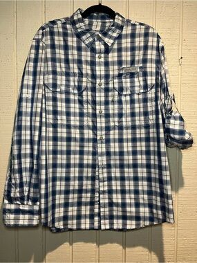 Field & Stream Men's Blue and White Plaid Button-Down Shirt
